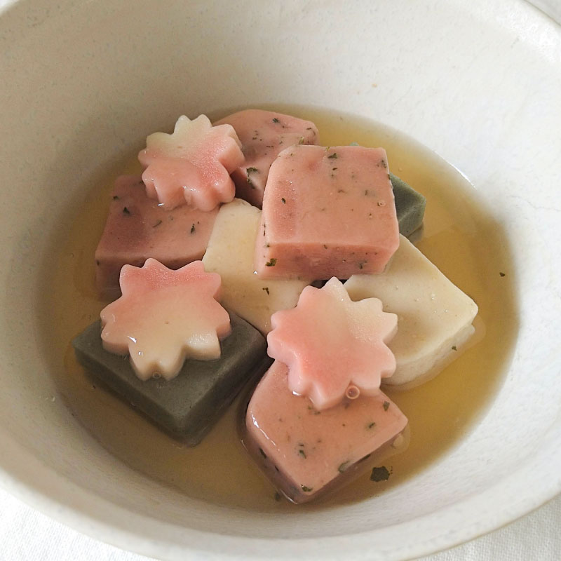 桜葉麸のあんかけ