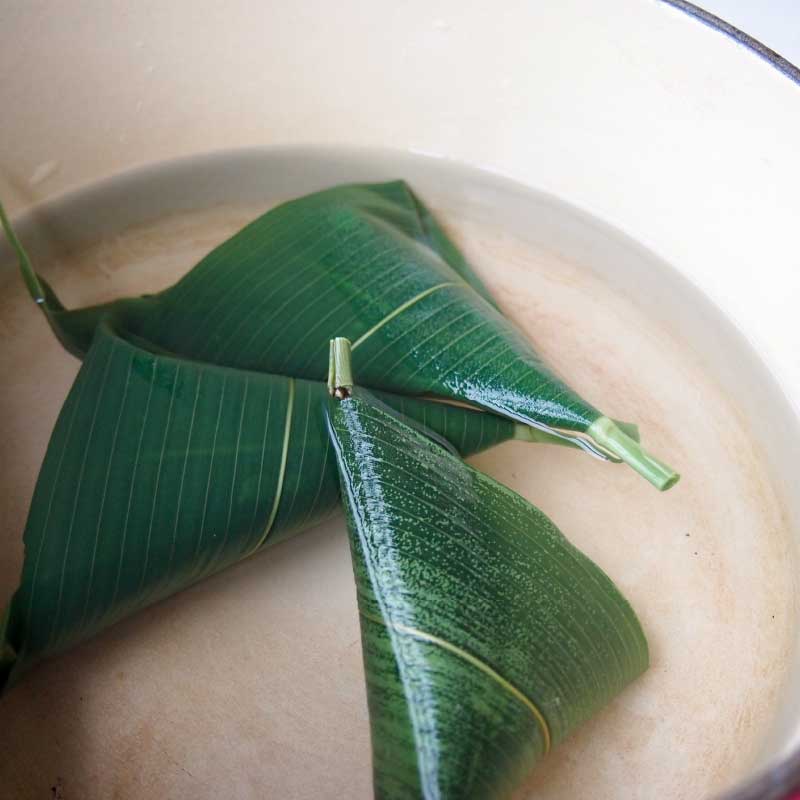 3分程度、熱湯に浸してください。