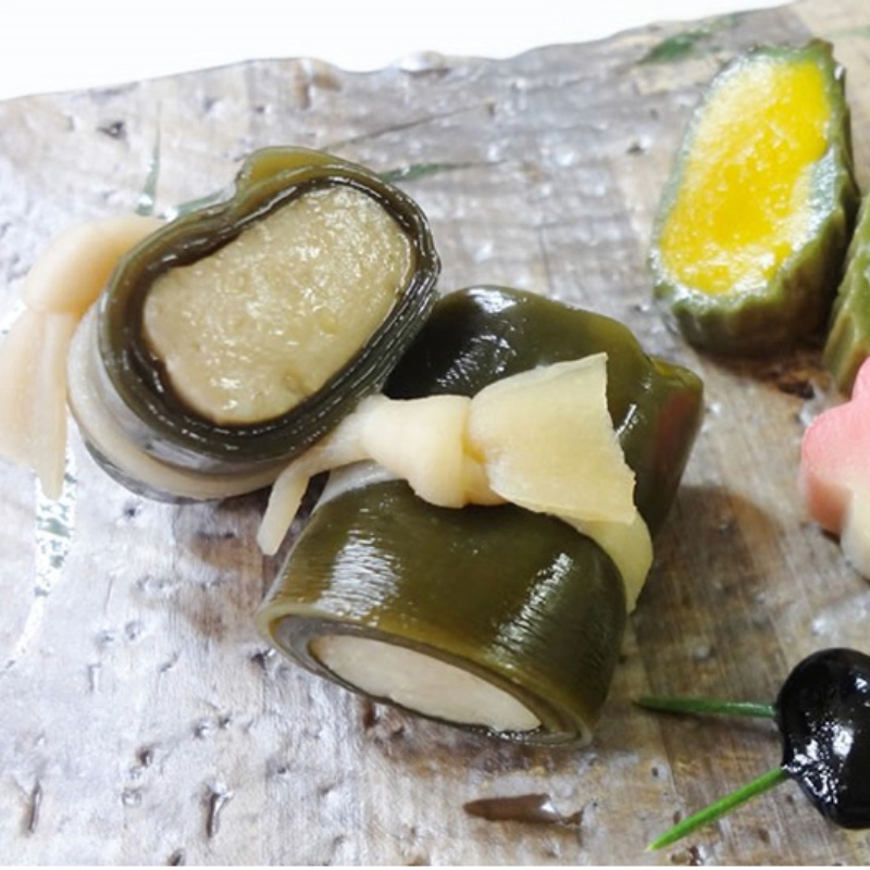 あわ麸の昆布巻き